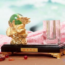 花開廿載，情系萬家 紀念品中的美好寓意與花卉藝術(shù)
